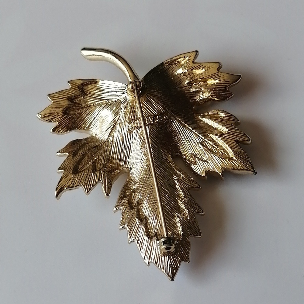 🇨🇦 Vintage Sarah Coventry Brooch Two-tone Maple Leaf Nature Choice Series - Picture 7 of 10
